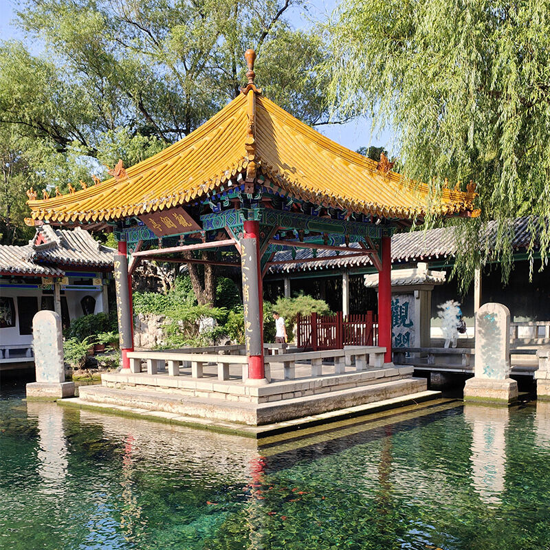 Традиционные китайские глазурованные черепицы Керамическая глянцевая черепица для ландшафтной архитектуры сада Храм Павильон Чайный домик Культурный центр